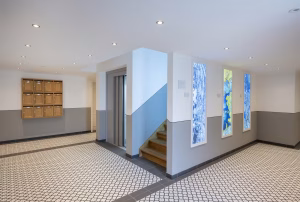 atrium torhaus foyer kunstwerke aufzug