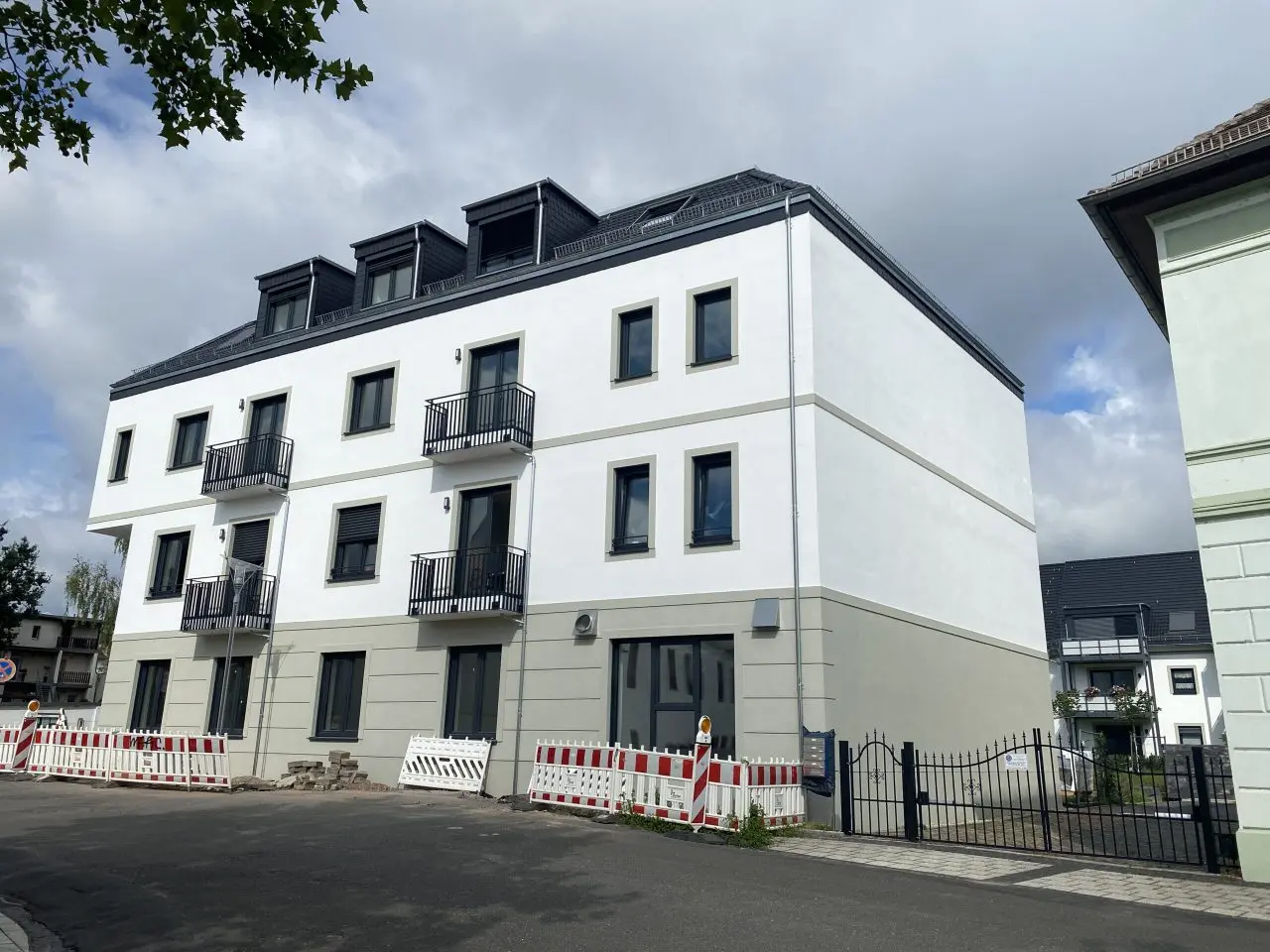 Gewerbeflächen bezugsfertig