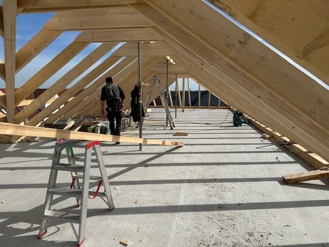 Im Dachstuhl angekommen