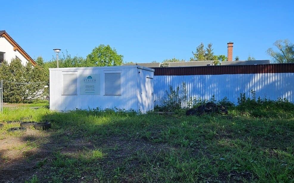 Baucontainer aufgestellt