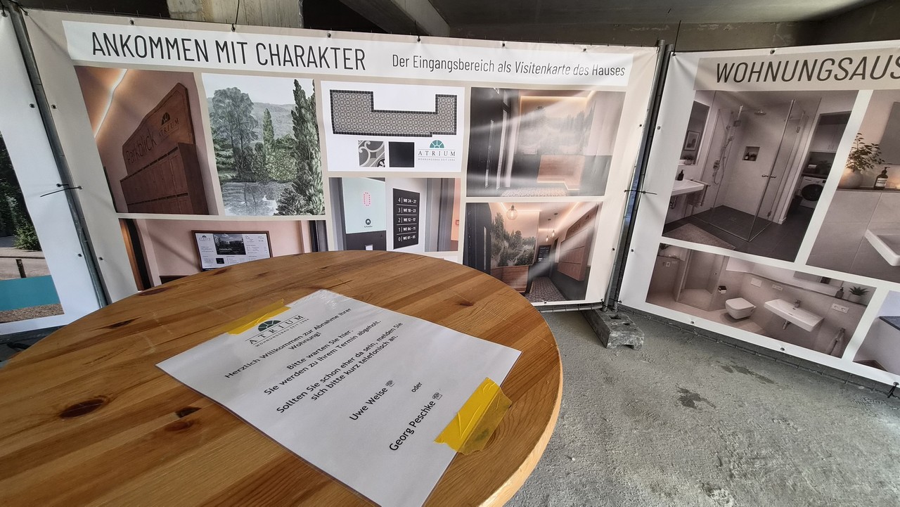 Informationsbereich im Parkblick anlässlich der Wohnungsabnahmen und Übergaben